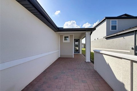 House in Lake Alfred, Florida 4 bedrooms, 148.64 sq.m. № 2167142 - photo 7