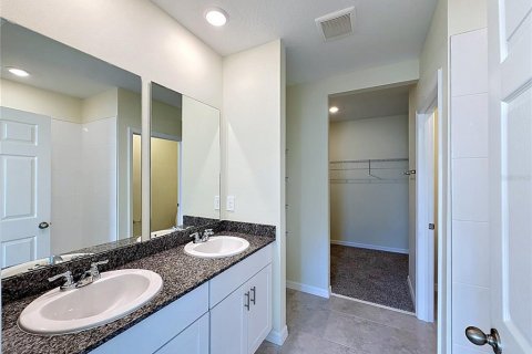 House in Lake Alfred, Florida 4 bedrooms, 148.64 sq.m. № 2167142 - photo 11