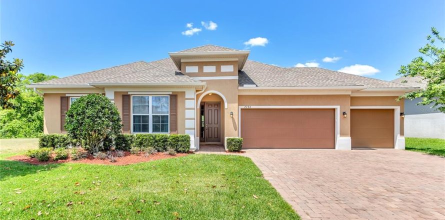 House in Ocoee, Florida 4 bedrooms, 266.16 sq.m. № 1651621