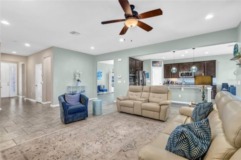 House in Ocoee, Florida 4 bedrooms, 266.16 sq.m. № 1651621 - photo 18