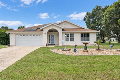 Casa en Ocala, Florida 3 dormitorios, 185.25 m2 № 2363110