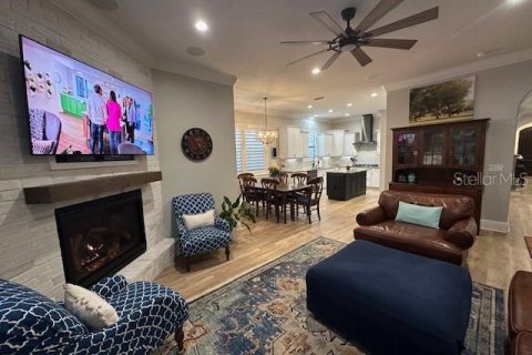 House in Orlando, Florida 4 bedrooms, 335.19 sq.m. № 1535203 - photo 6