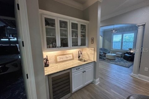 Casa en venta en Orlando, Florida, 4 dormitorios, 335.19 m2 № 1535203 - foto 2