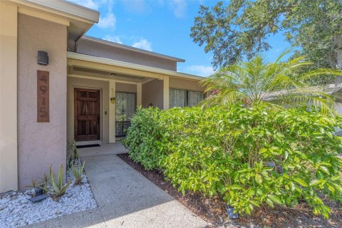 Villa ou maison à vendre à Tampa, Floride: 4 chambres, 178.09 m2 № 1654873 - photo 4