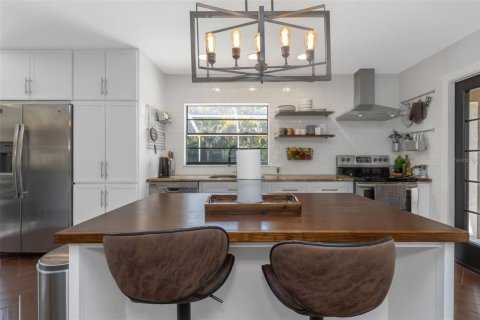 Casa en venta en Tampa, Florida, 4 dormitorios, 178.09 m2 № 1654873 - foto 17