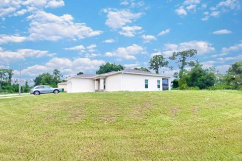 House in LaBelle, Florida 3 bedrooms, 158.4 sq.m. № 1488223 - photo 30