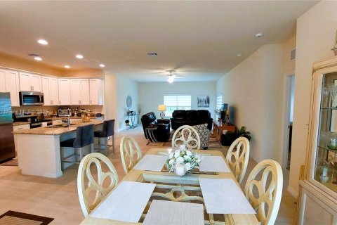 House in LaBelle, Florida 3 bedrooms, 158.4 sq.m. № 1488223 - photo 10