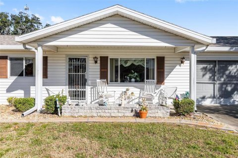 House in Summerfield, Florida 2 bedrooms, 106.19 sq.m. № 2203438 - photo 3