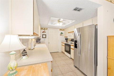 House in Summerfield, Florida 2 bedrooms, 106.19 sq.m. № 2203438 - photo 11