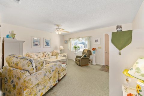 House in Summerfield, Florida 2 bedrooms, 106.19 sq.m. № 2203438 - photo 6
