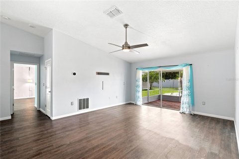 House in Palm Coast, Florida 3 bedrooms, 138.52 sq.m. № 2236900 - photo 17
