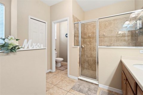 House in STONEYBROOK HILLS in Mount Dora, Florida 4 bedrooms, 184.5 sq.m. № 1657616 - photo 25