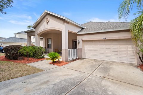 House in STONEYBROOK HILLS in Mount Dora, Florida 4 bedrooms, 184.5 sq.m. № 1657616 - photo 5
