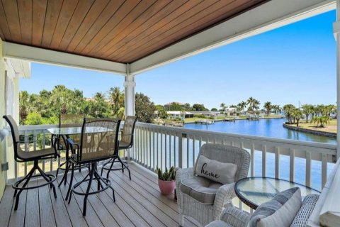 Condominio en alquiler en Saint Petersburg, Florida, 1 dormitorio, 64.47 m2 № 1899473 - foto 7