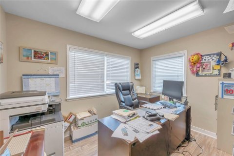 Immobilier commercial à vendre à Seminole, Floride: 636.38 m2 № 1411159 - photo 28