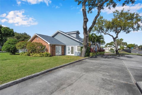 Immobilier commercial à vendre à Seminole, Floride: 636.38 m2 № 1411159 - photo 4