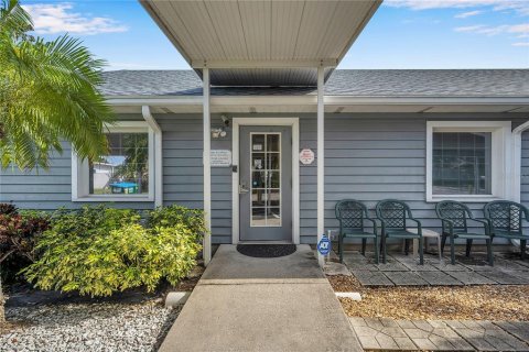 Immobilier commercial à vendre à Seminole, Floride: 636.38 m2 № 1411159 - photo 11