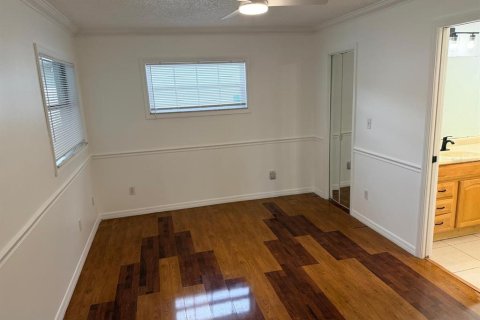 Villa ou maison à louer à Casselberry, Floride: 4 chambres, 139.35 m2 № 2353325 - photo 19