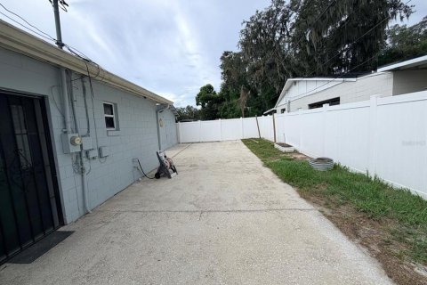 Villa ou maison à louer à Casselberry, Floride: 4 chambres, 139.35 m2 № 2353325 - photo 11