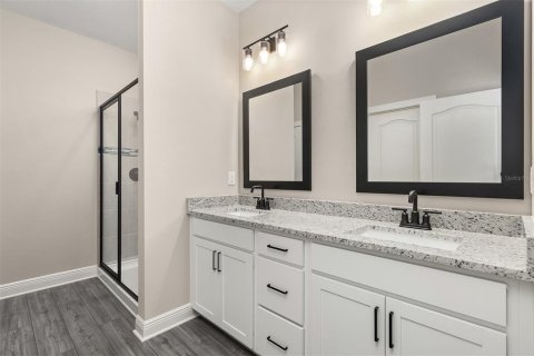 Casa en venta en Kissimmee, Florida, 6 dormitorios, 252.14 m2 № 1908262 - foto 5