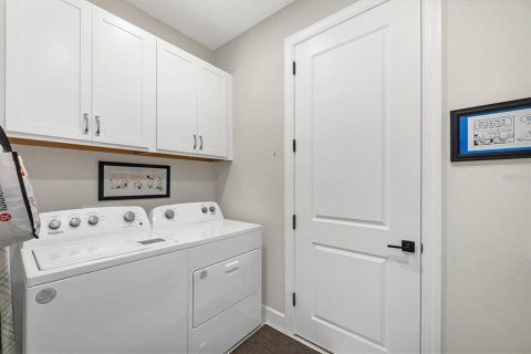 House in Bradenton, Florida 2 bedrooms, 180.04 sq.m. № 1828095 - photo 29