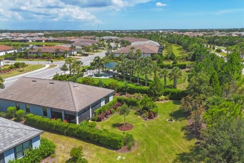 House in Bradenton, Florida 2 bedrooms, 180.04 sq.m. № 1828095 - photo 6