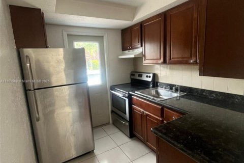 Apartment in Fort Lauderdale, Florida 1 bedroom № 1944161 - photo 2