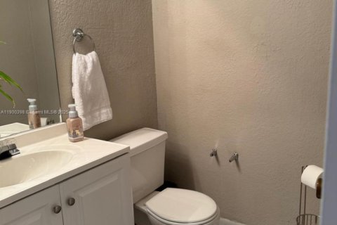 Touwnhouse à louer à Miami, Floride: 3 chambres, 117.99 m2 № 1951860 - photo 7