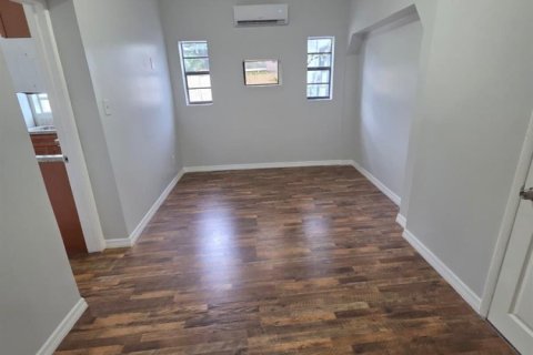 Apartment in West Park, Florida 1 bedroom, 46.45 sq.m. № 2243452 - photo 4