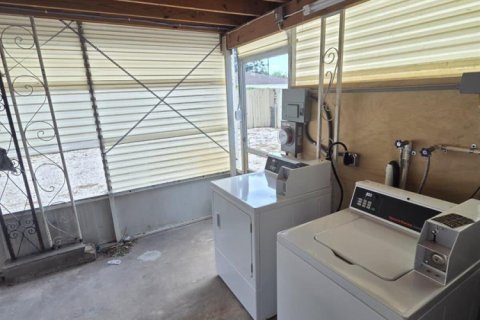 Apartment in West Park, Florida 1 bedroom, 46.45 sq.m. № 2243452 - photo 9