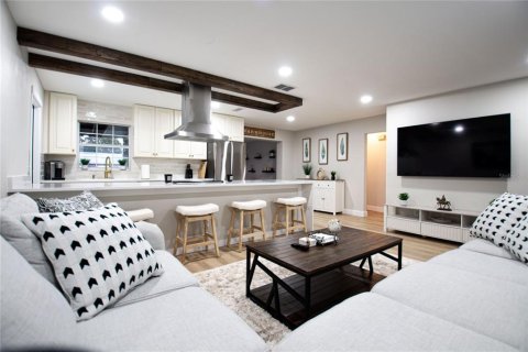 House in Clearwater, Florida 2 bedrooms, 95.69 sq.m. № 1915510 - photo 8