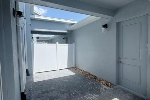 Touwnhouse à vendre à Apopka, Floride: 3 chambres, 172.52 m2 № 2150349 - photo 11
