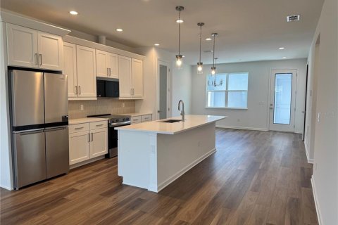 Touwnhouse à vendre à Apopka, Floride: 3 chambres, 172.52 m2 № 2150349 - photo 4