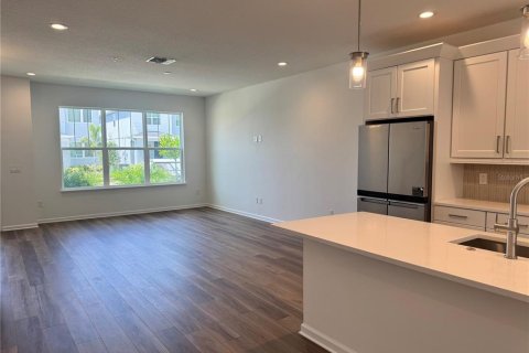 Touwnhouse à vendre à Apopka, Floride: 3 chambres, 172.52 m2 № 2150349 - photo 7