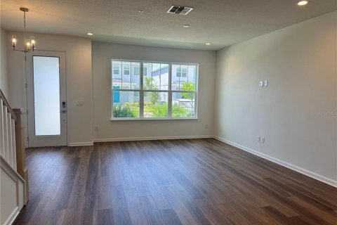 Touwnhouse à vendre à Apopka, Floride: 3 chambres, 172.52 m2 № 2150349 - photo 6
