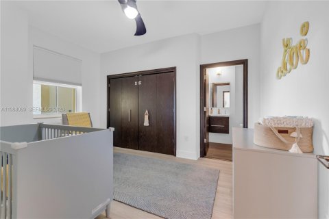 Снять в аренду кондоминиум в Авентура, Флорида 3 спальни, 153.29м2, № 2064372 - фото 19