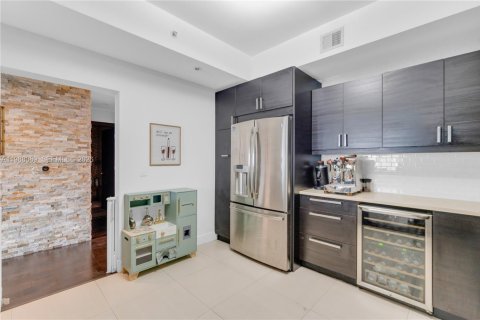 Снять в аренду кондоминиум в Авентура, Флорида 3 спальни, 153.29м2, № 2064372 - фото 8