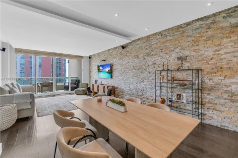 Снять в аренду кондоминиум в Авентура, Флорида 3 спальни, 153.29м2, № 2064372 - фото 12