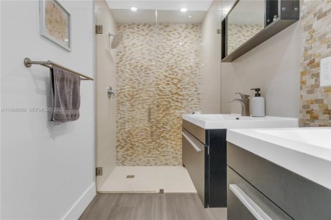 Снять в аренду кондоминиум в Авентура, Флорида 3 спальни, 153.29м2, № 2064372 - фото 20