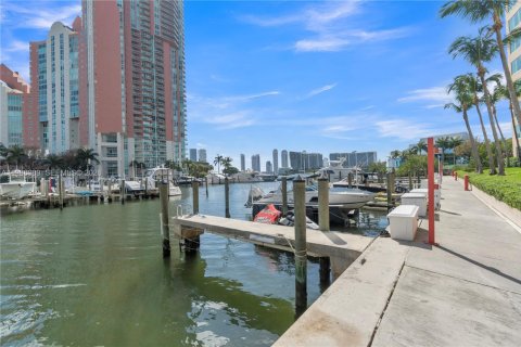 Снять в аренду кондоминиум в Авентура, Флорида 3 спальни, 153.29м2, № 2064372 - фото 6