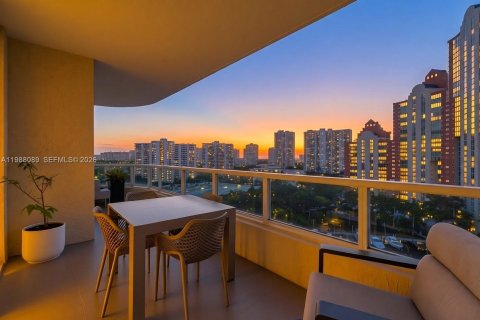 Снять в аренду кондоминиум в Авентура, Флорида 3 спальни, 153.29м2, № 2064372 - фото 2