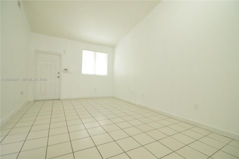 Condo in Homestead, Florida, 2 bedrooms № 2183374 - photo 6