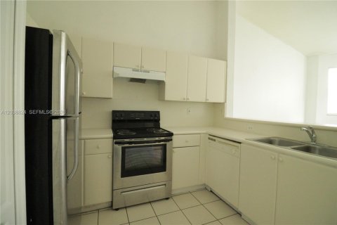 Condo in Homestead, Florida, 2 bedrooms № 2183374 - photo 7