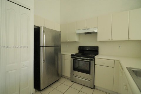 Condo in Homestead, Florida, 2 bedrooms № 2183374 - photo 8