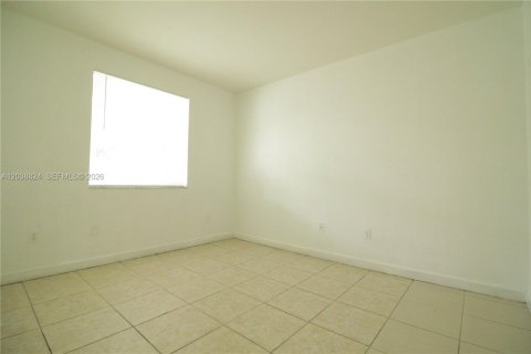 Condo in Homestead, Florida, 2 bedrooms № 2183374 - photo 11