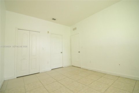 Condo in Homestead, Florida, 2 bedrooms № 2183374 - photo 12