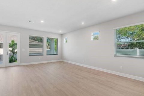 Townhouse in Tampa, Florida 3 bedrooms, 193.42 sq.m. № 1876446 - photo 6