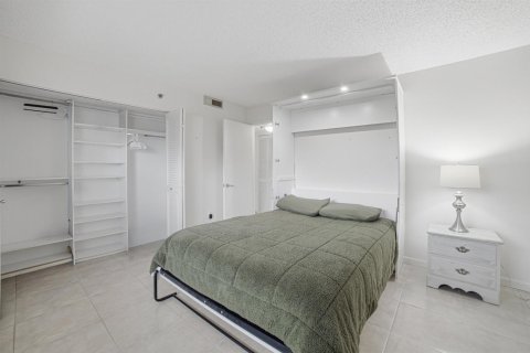 Copropriété à vendre à Lauderhill, Floride: 2 chambres, 117.06 m2 № 2241844 - photo 21