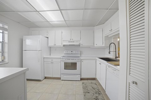 Copropriété à vendre à Lauderhill, Floride: 2 chambres, 117.06 m2 № 2241844 - photo 4