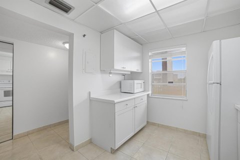 Copropriété à vendre à Lauderhill, Floride: 2 chambres, 117.06 m2 № 2241844 - photo 6
